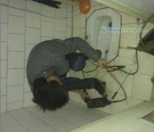 成都青羊区环卫服务 专业管道疏通与化粪池清理，保障城市清洁与健康